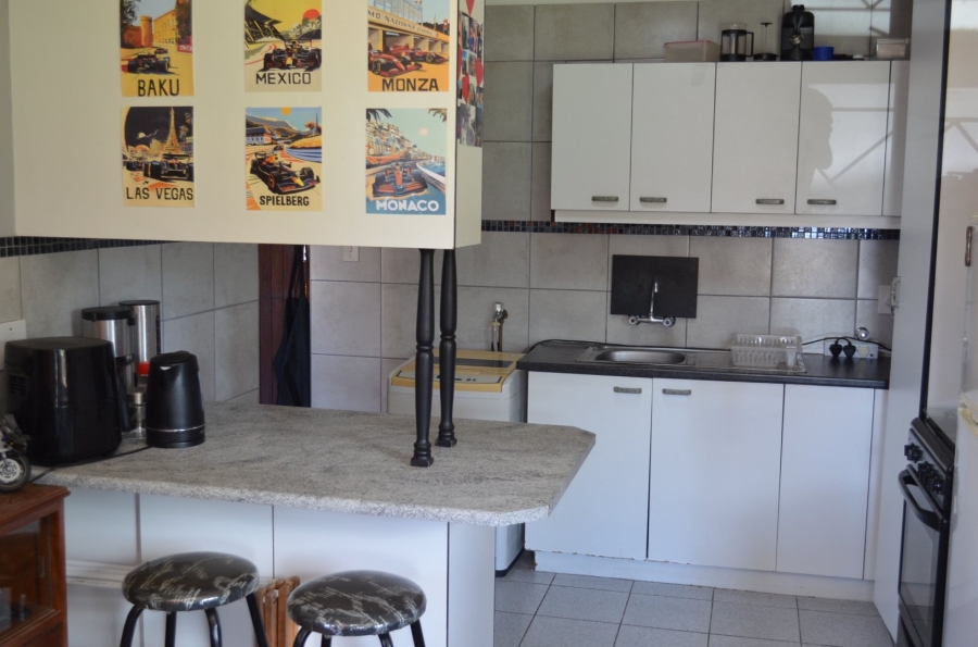 3 Bedroom Property for Sale in Denneoord Western Cape
